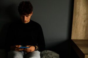 5 Questions to Ask Your Kids About Porn - All Pro Dad